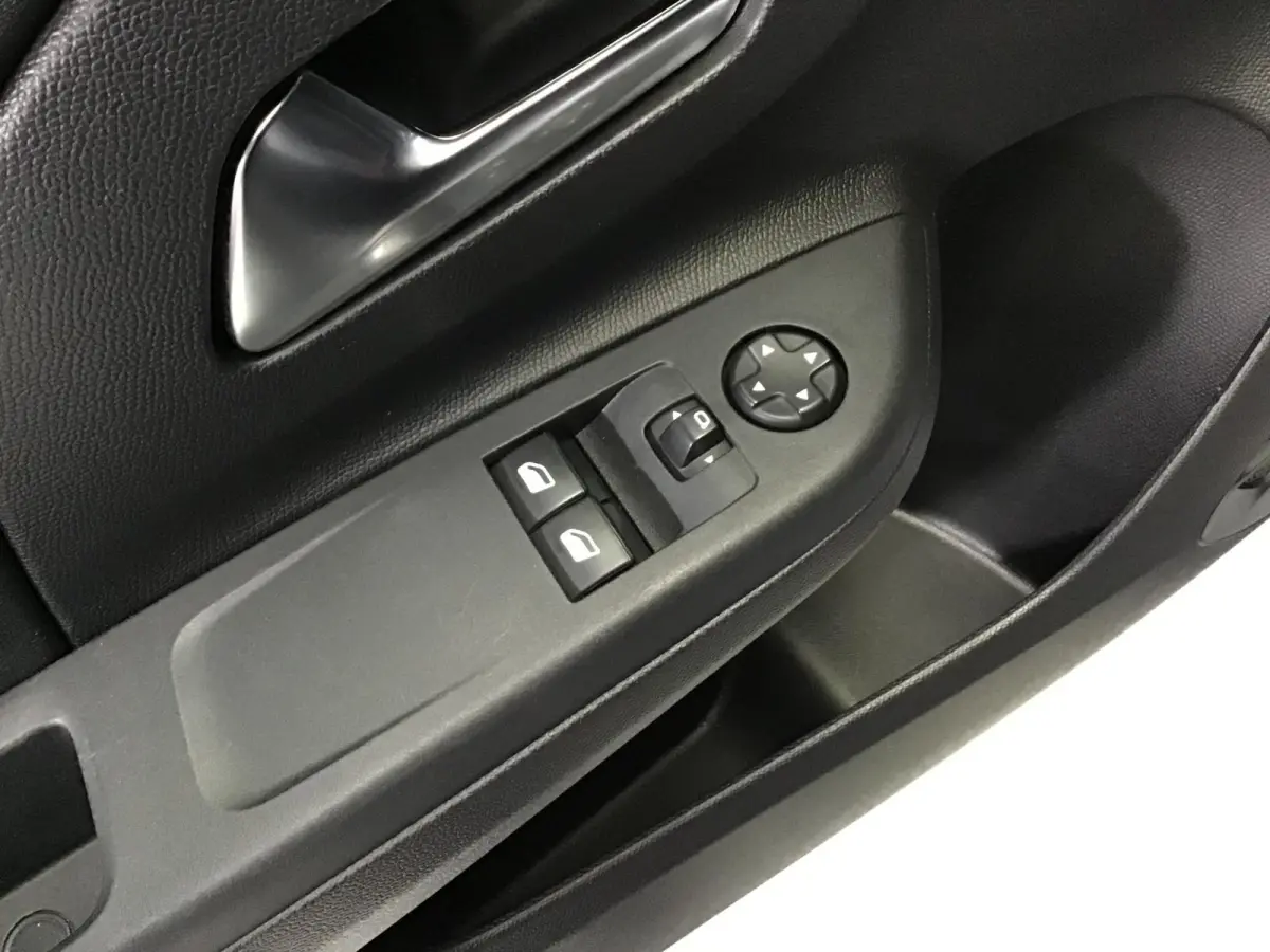 1.2 Edition I Stoelen/Stuur verwarm. I Carplay I 2 Jr Apk I Cruise control I Airco I KB I 16inch I Lane ass. I 51xxx km