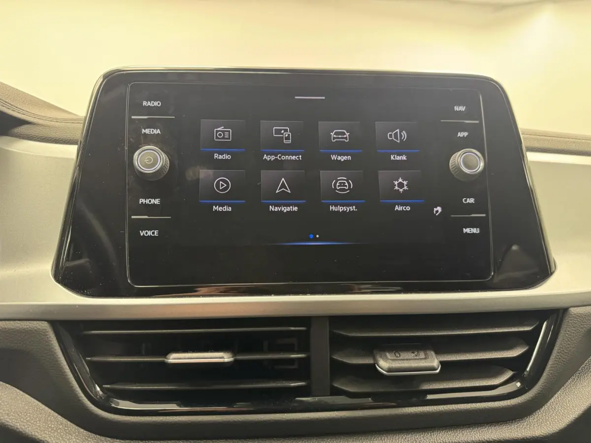 1.0 TSi Style Trekhaak-Navigatie-Adapt.Cr.contr-Clima-Carplay-Camera-Stoelverwarming-LED-Parkeersensoren-Lm18''velgen