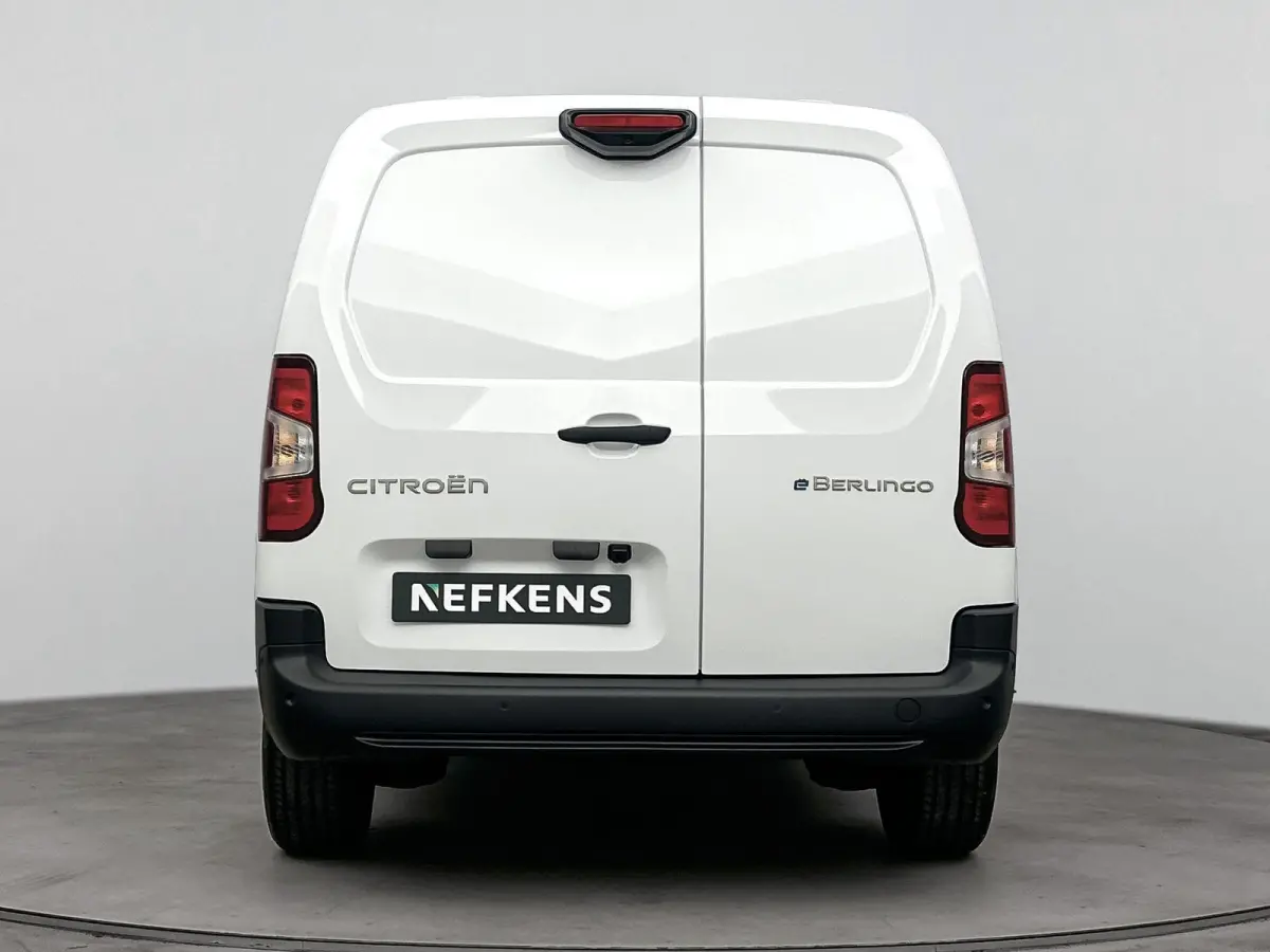 EV 50 kWh 136pk L2 | 0% Rente | Meerdere Kleuren Leverbaar | Long | Rondom Camera Zicht | Navigatie | Carplay