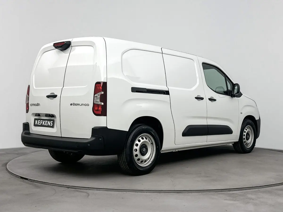 EV 50 kWh 136pk L2 | 0% Rente | Meerdere Kleuren Leverbaar | Long | Rondom Camera Zicht | Navigatie | Carplay