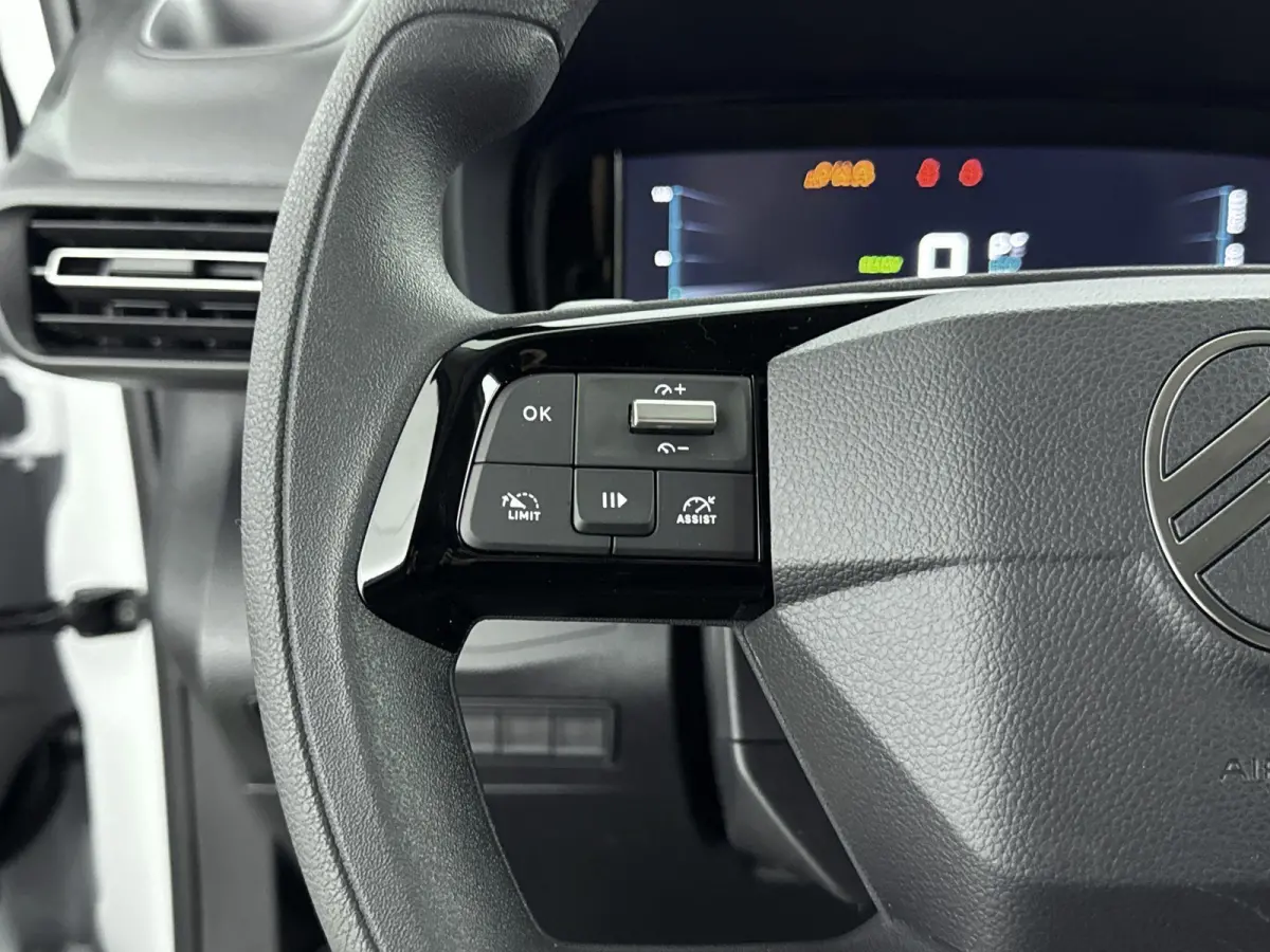 EV 50 kWh 136pk L2 | 0% Rente | Meerdere Kleuren Leverbaar | Long | Rondom Camera Zicht | Navigatie | Carplay