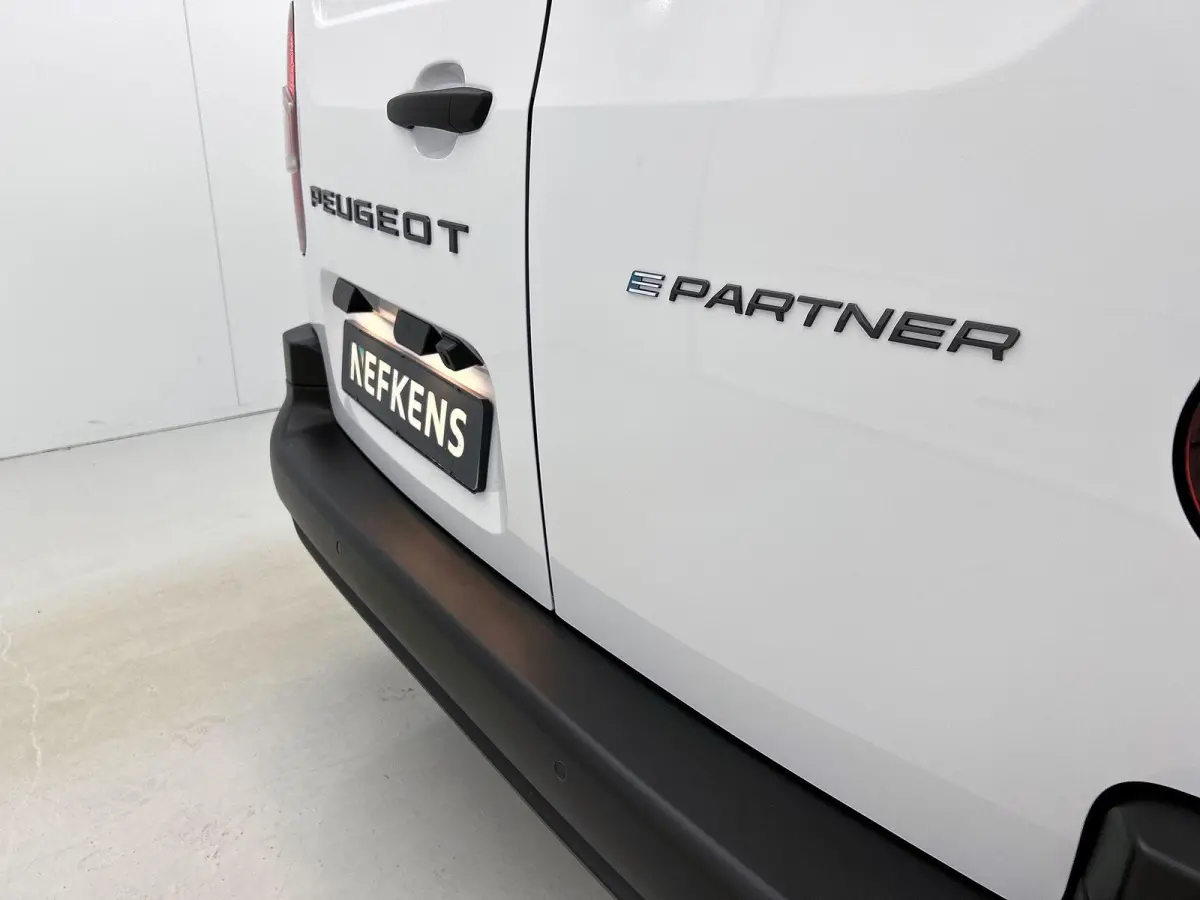 136 pk L2 50 kWh | 0% Rente | Carplay | Camera | Airco |