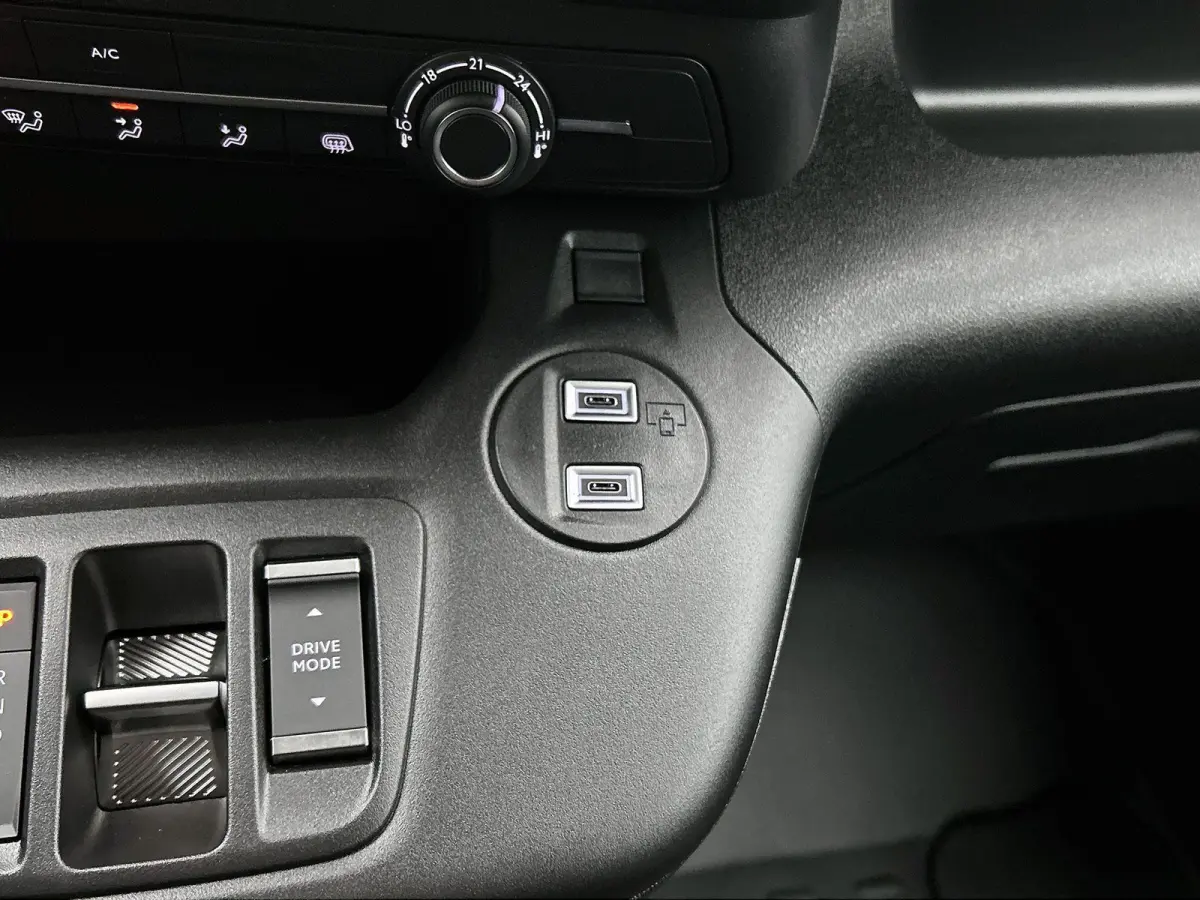 136 pk L2 50 kWh | 0% Rente | Carplay | Camera | Airco |