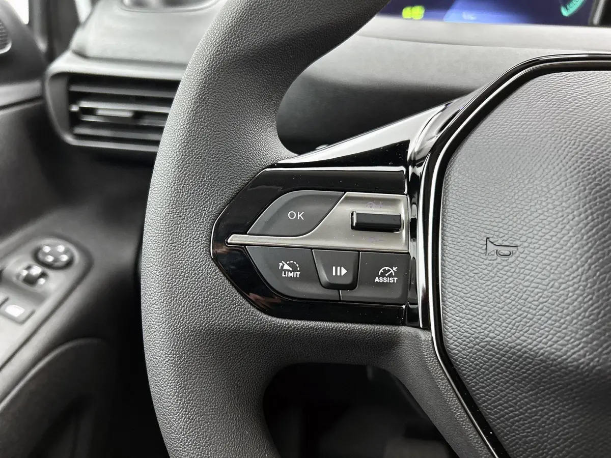136 pk L2 50 kWh | 0% Rente | Carplay | Camera | Airco |