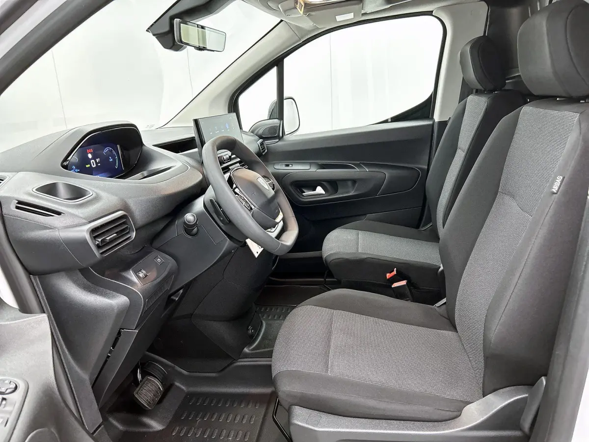 136 pk L2 50 kWh | 0% Rente | Carplay | Camera | Airco |