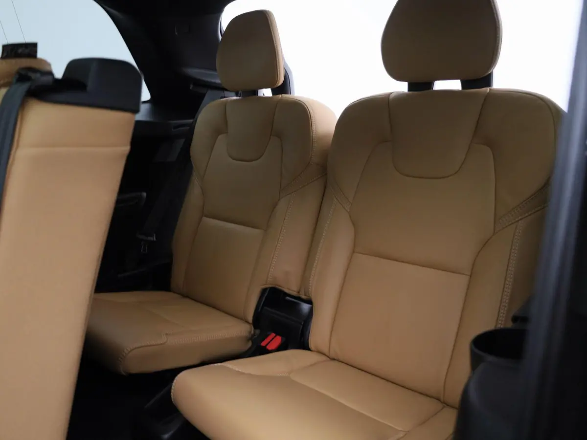 2.0 T8 4WD Ultimate Bright Aut. | HEAD-UP | PANO-SCHUIFDAK | STOELVERWARMING & VERKOELING | CAMERA | HARMAN/KARDON | LEER | GOOGLE NAVIGATIE | 7-PERSOONS |