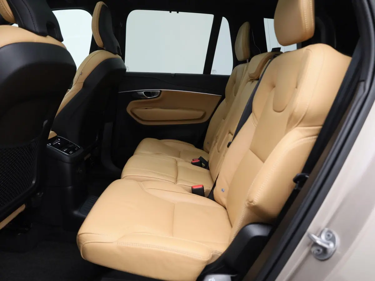 2.0 T8 4WD Ultimate Bright Aut. | HEAD-UP | PANO-SCHUIFDAK | STOELVERWARMING & VERKOELING | CAMERA | HARMAN/KARDON | LEER | GOOGLE NAVIGATIE | 7-PERSOONS |
