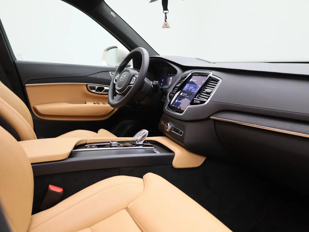 2.0 T8 4WD Ultimate Bright Aut. | HEAD-UP | PANO-SCHUIFDAK | STOELVERWARMING & VERKOELING | CAMERA | HARMAN/KARDON | LEER | GOOGLE NAVIGATIE | 7-PERSOONS |