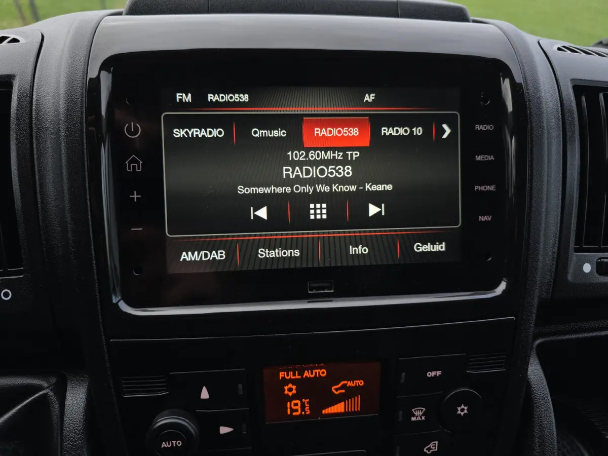 2.2 BlueHDi L2 H2 3.5T 140 Pk - Euro 6 - Navi - Airco - Cruise Control