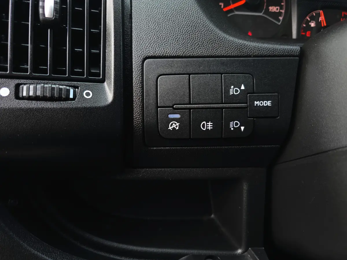 2.2 BlueHDi L2 H2 3.5T 140 Pk - Euro 6 - Navi - Airco - Cruise Control