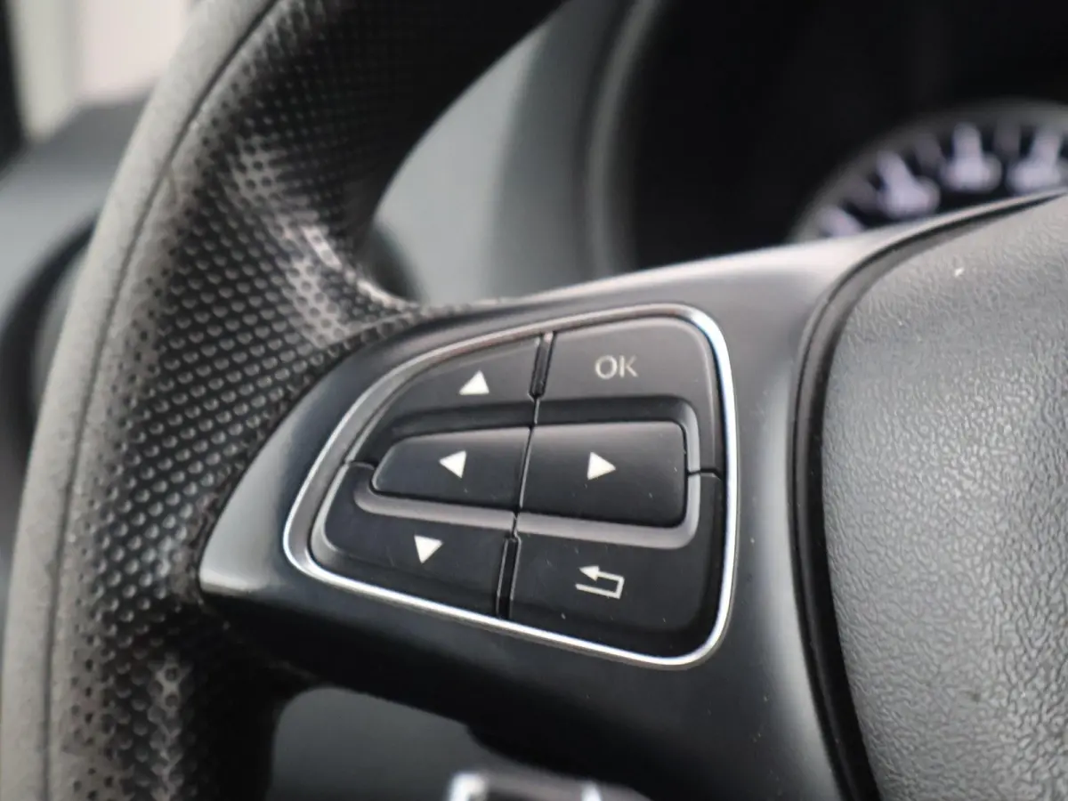 119 CDI 190 PK AUT. DUBBEL CABINE + CARPLAY | CAMERA | LED | TREKHAAK