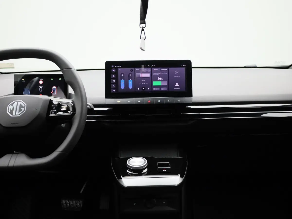51 kWh Standard | WLTP 350 KM | Apple carplay/ Android Auto | ACC | ECC | PDC | LMV |