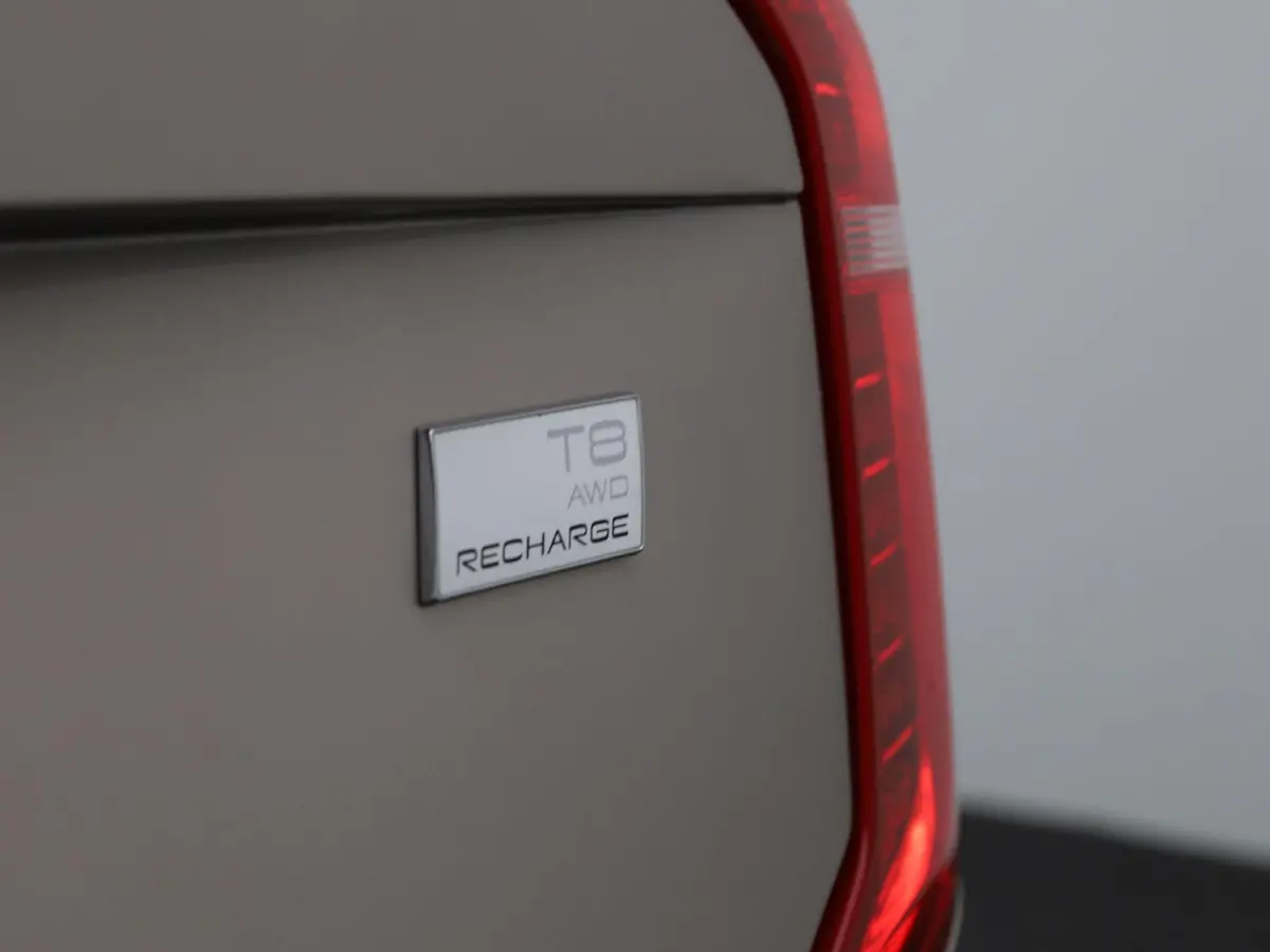 2.0 T8 4WD Ultimate Bright Aut. | HEAD-UP | PANO-SCHUIFDAK | STOELVERWARMING & VERKOELING | CAMERA | HARMAN/KARDON | LEER | GOOGLE NAVIGATIE | 7-PERSOONS |