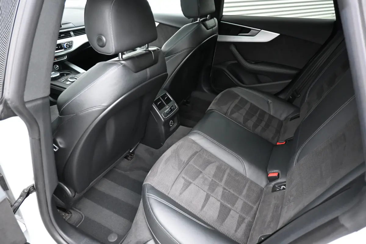 40 TFSI S-line black edition | B&O | Virtual | Pano | Apple-Carplay