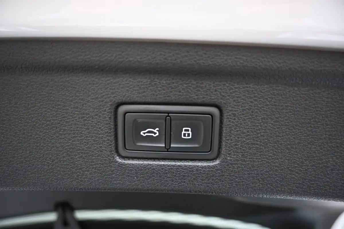 40 TFSI S-line black edition | B&O | Virtual | Pano | Apple-Carplay