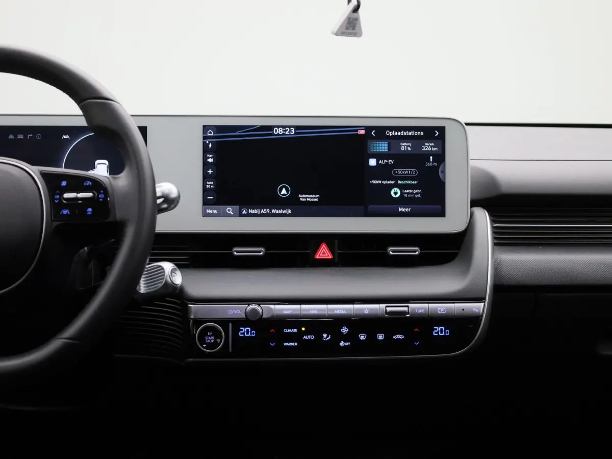 58kWh Core | ADAPTIEVE CRUISE | NAVIGATIE | ACHTERUITRIJCAMERA | APPLE CARPLAY | PDC | LMV | WINTERPAKKET | DAB+ | ELEKTRISCHE ACHTERKLEP |