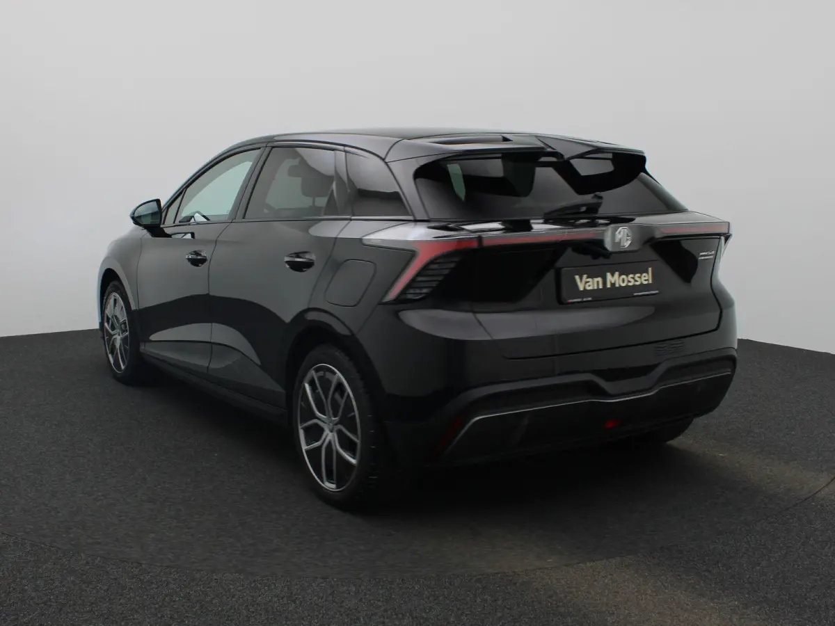 Long Range 64kWh Luxury | Navi | 360 Camera | Led Koplampen | Apple Carplay | Keyless Entry & Go |
