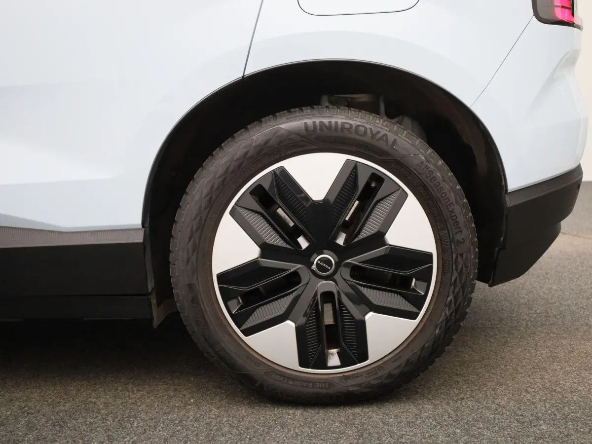 Single Motor Core | Google Navigatie | Achteruitrijcamera | Keyless | Adaptive Cruise Control | Apple CarPlay Adroid Auto
