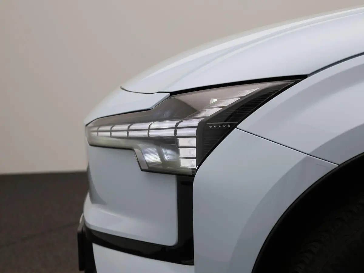Single Motor Core | Google Navigatie | Achteruitrijcamera | Keyless | Adaptive Cruise Control | Apple CarPlay Adroid Auto