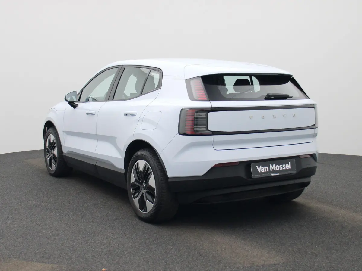 Single Motor Core | Google Navigatie | Achteruitrijcamera | Keyless | Adaptive Cruise Control | Apple CarPlay Adroid Auto