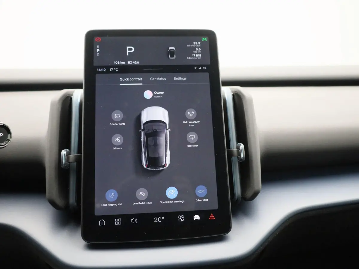 Single Motor Core | Google Navigatie | Achteruitrijcamera | Keyless | Adaptive Cruise Control | Apple CarPlay Adroid Auto
