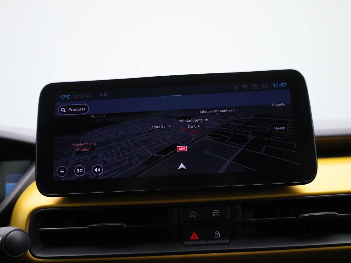 54kWh 1st Edition | Navigatie | Apple & Android Carplay | Parkeersensoren Voor & Achter | Achteruitrijcamera | Stoelverwarming | Privacy Glass | Climate Control | Adaptieve Cruise Control |