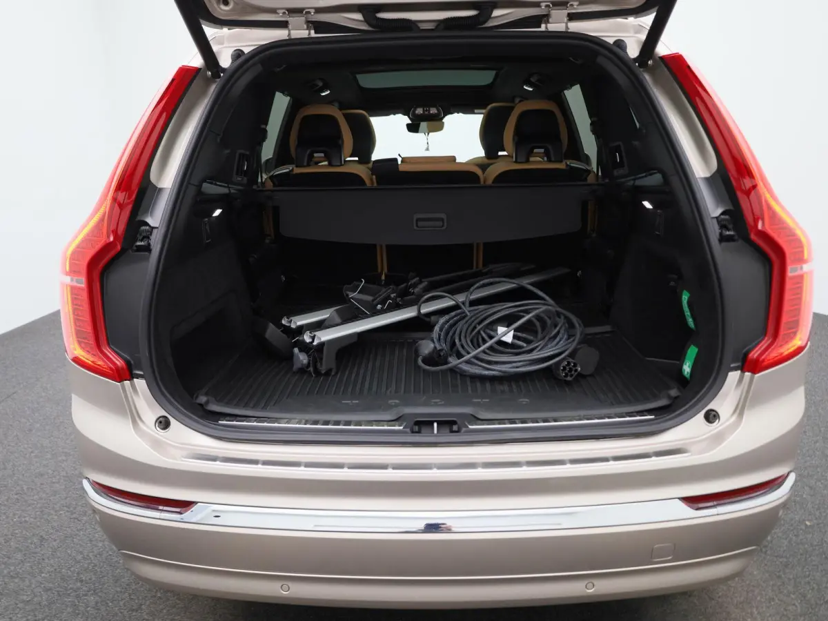 2.0 T8 4WD Ultimate Bright Aut. | HEAD-UP | PANO-SCHUIFDAK | STOELVERWARMING & VERKOELING | CAMERA | HARMAN/KARDON | LEER | GOOGLE NAVIGATIE | 7-PERSOONS |