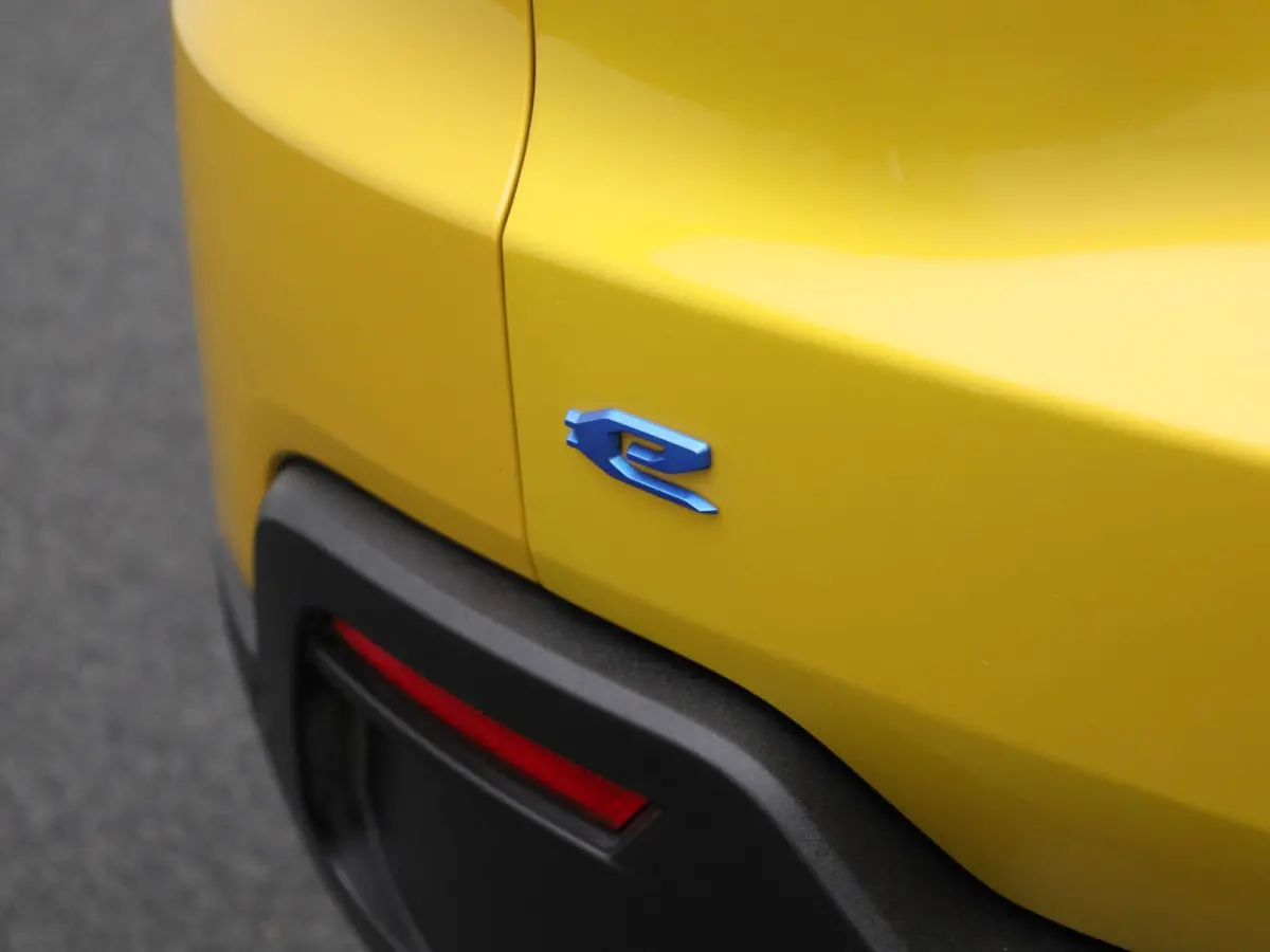 54kWh 1st Edition | Automaat | Apple Carplay / Android Auto | Climate Control | Camera | Stoelverwarming | Cruise Control | Navigatie |