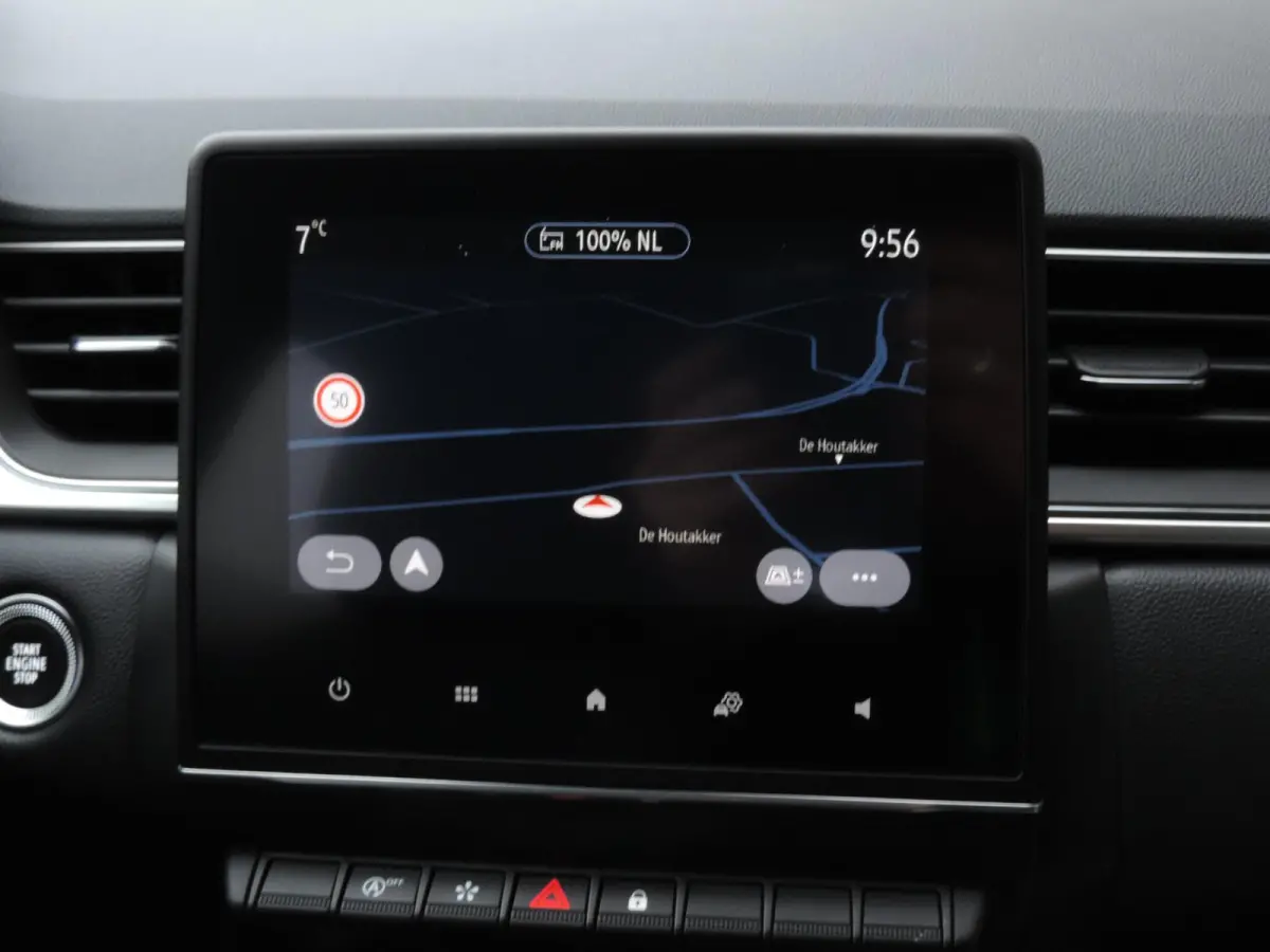 1.0 TCe 90 Intens 66.000km | LED kopl | PDC | Halfleer | Navi | CarPlay | ECC | 17” | Keyless | Priv.glas | DAB
