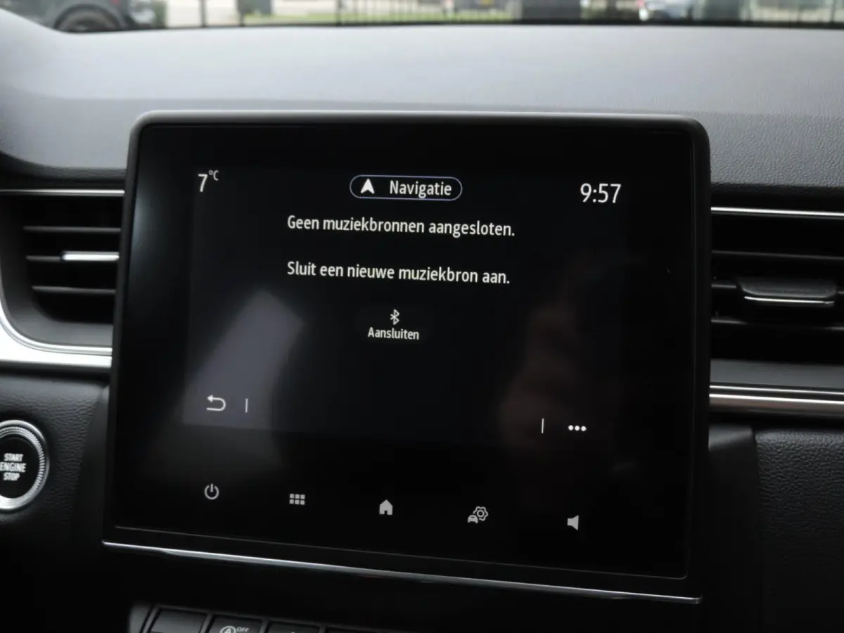 1.0 TCe 90 Intens 66.000km | LED kopl | PDC | Halfleer | Navi | CarPlay | ECC | 17” | Keyless | Priv.glas | DAB