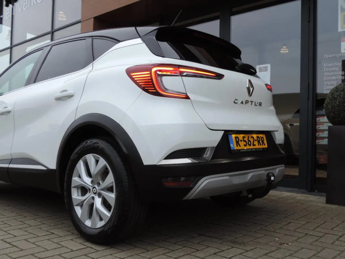1.0 TCe 90 Intens 66.000km | LED kopl | PDC | Halfleer | Navi | CarPlay | ECC | 17” | Keyless | Priv.glas | DAB