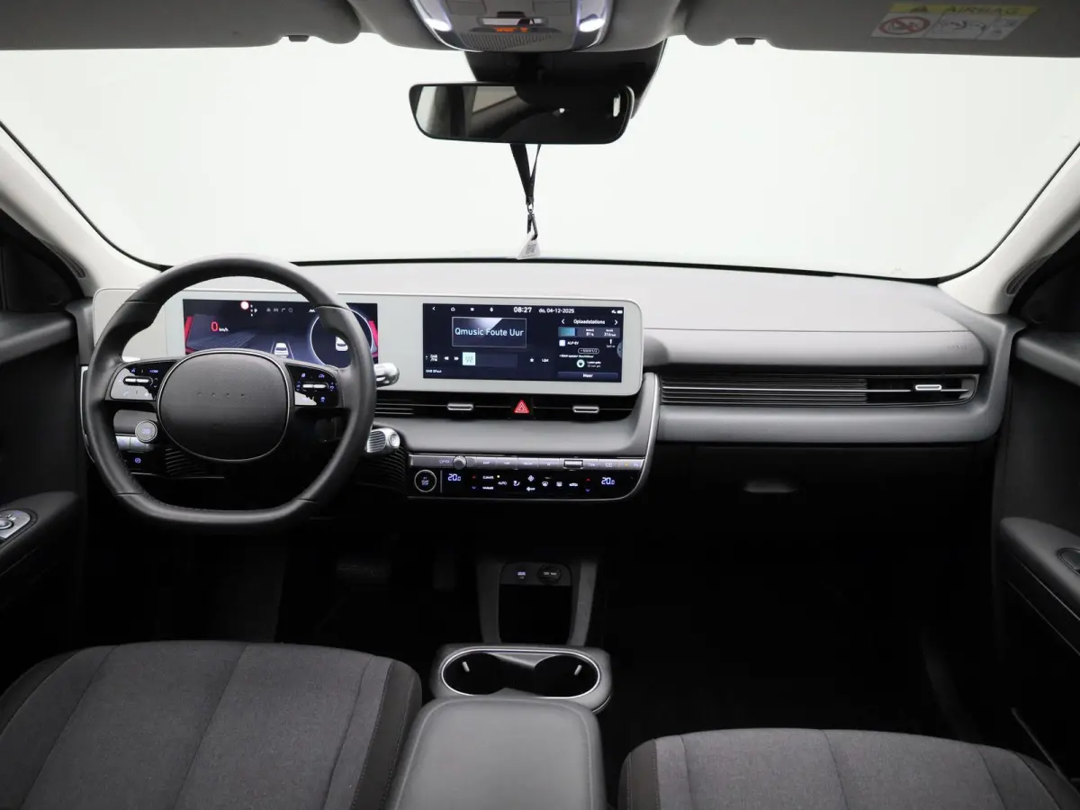58kWh Core | ADAPTIEVE CRUISE | NAVIGATIE | ACHTERUITRIJCAMERA | APPLE CARPLAY | PDC | LMV | WINTERPAKKET | DAB+ | ELEKTRISCHE ACHTERKLEP |