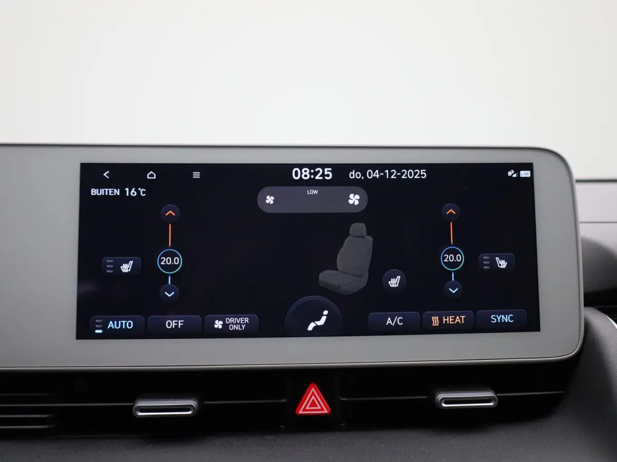 58kWh Core | ADAPTIEVE CRUISE | NAVIGATIE | ACHTERUITRIJCAMERA | APPLE CARPLAY | PDC | LMV | WINTERPAKKET | DAB+ | ELEKTRISCHE ACHTERKLEP |