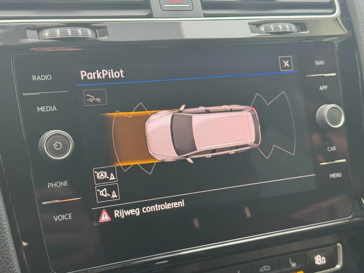 7.5 1.4 TSI Highline R-line DSG | MASSAGE | VIRTUAL DASH | STOELVERW | CRUISE | CAMERA | NETTE AUTO