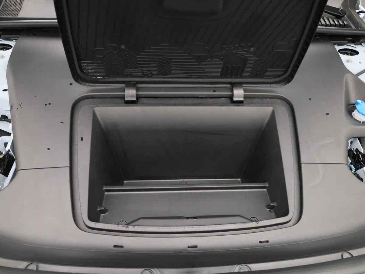 Single Motor Core | Google Navigatie | Achteruitrijcamera | Keyless | Adaptive Cruise Control | Apple CarPlay Adroid Auto