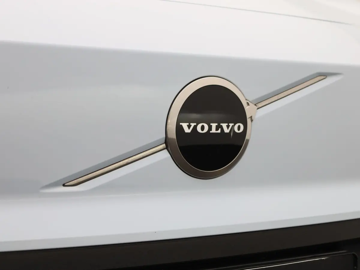 Single Motor Core | Google Navigatie | Achteruitrijcamera | Keyless | Adaptive Cruise Control | Apple CarPlay Adroid Auto