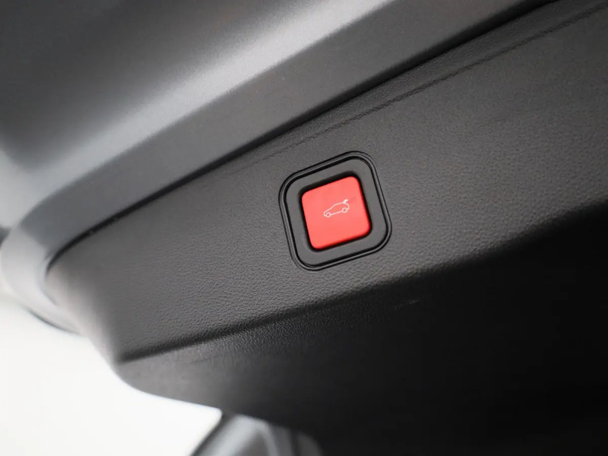 54kWh 1st Edition ADAPTIEVE CRUISE CONTROL | 2X STOELVERWARMING | DRAADLOZE CARPLAY | TOPCONDITIE