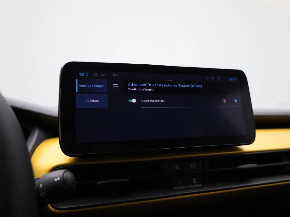 54kWh 1st Edition ADAPTIEVE CRUISE CONTROL | 2X STOELVERWARMING | DRAADLOZE CARPLAY | TOPCONDITIE