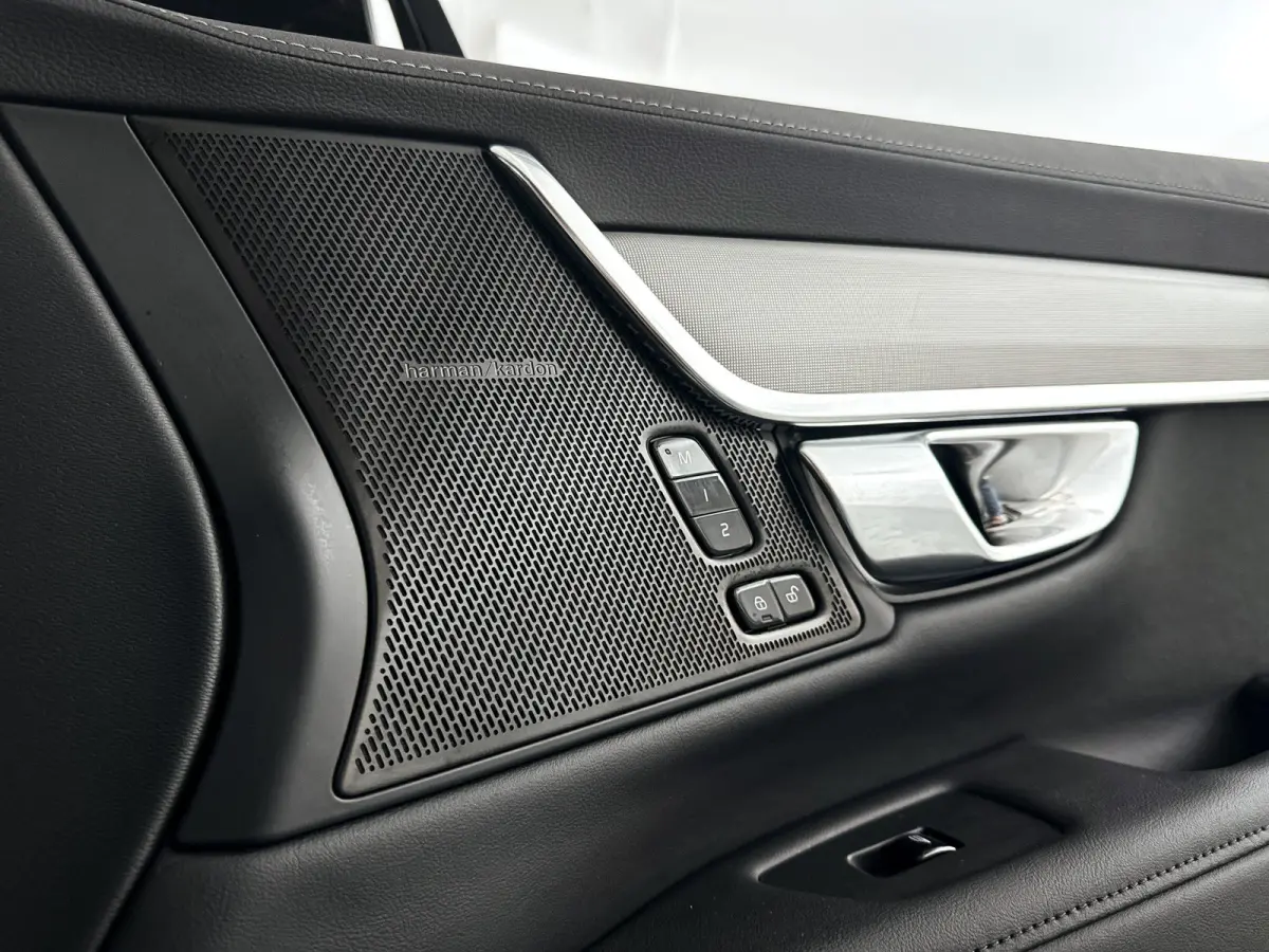 T8 Plug-in hybrid AWD Ultra Dark | Panoramadak | 360° camera | Head-up Display | Harman Kardon | Stoel- en Stuurverwarming | Trekhaak