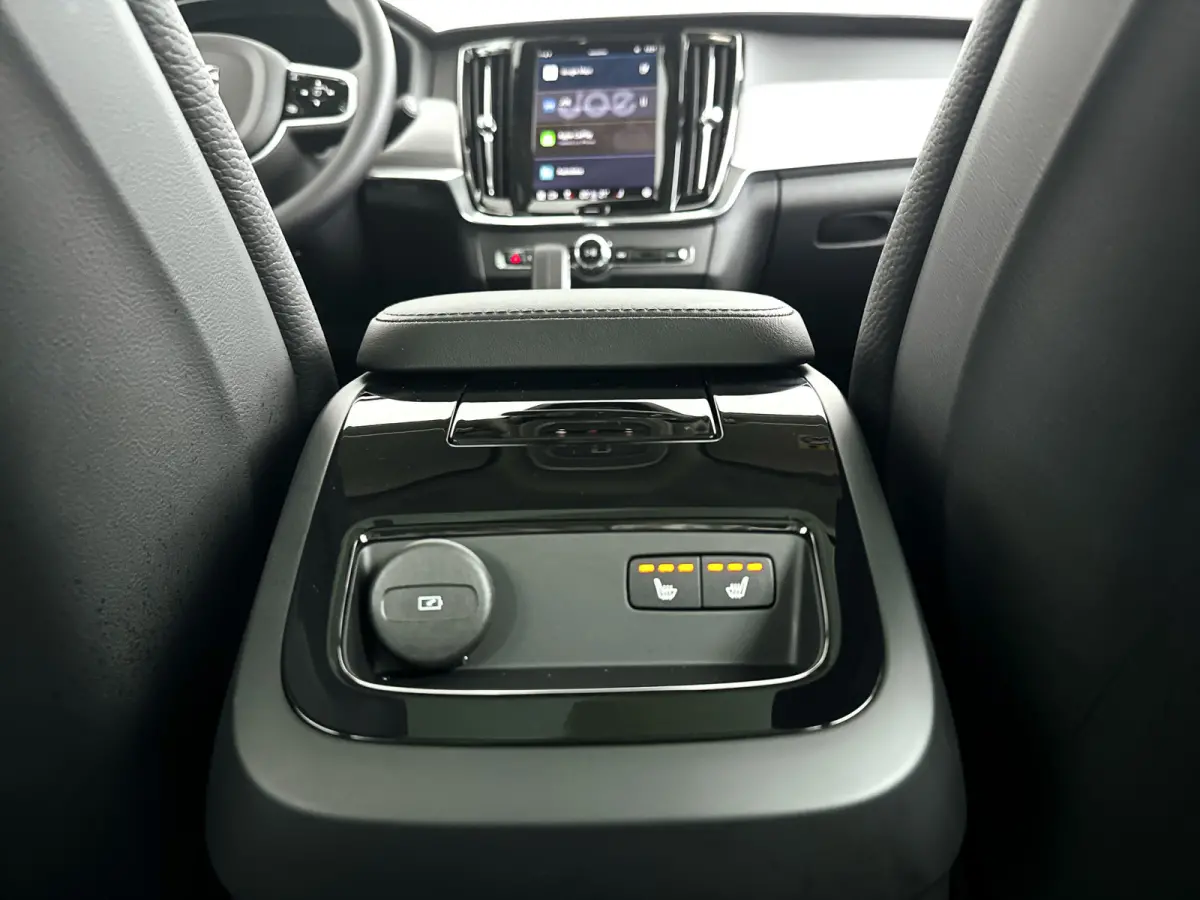 T8 Plug-in hybrid AWD Ultra Dark | Panoramadak | 360° camera | Head-up Display | Harman Kardon | Stoel- en Stuurverwarming | Trekhaak