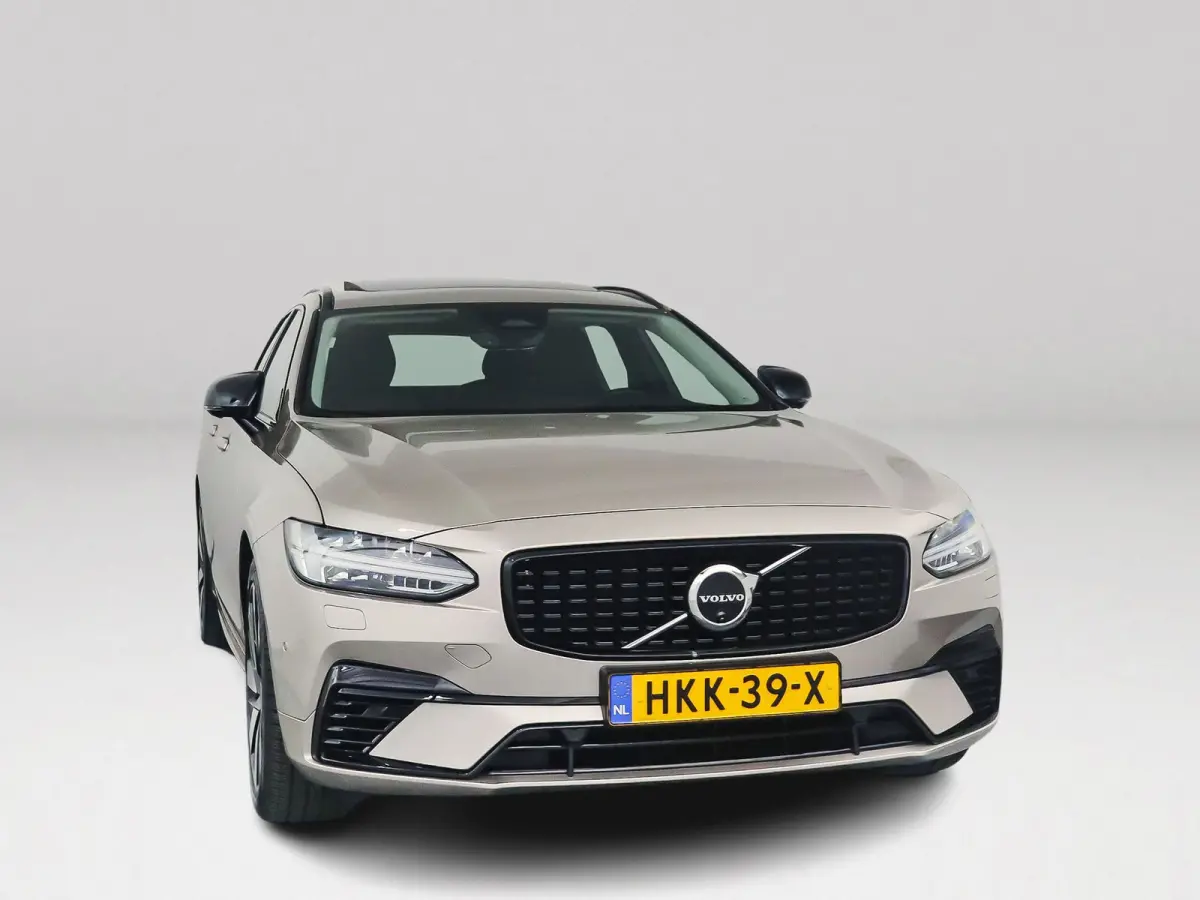 T8 Plug-in hybrid AWD Ultra Dark | Panoramadak | 360° camera | Head-up Display | Harman Kardon | Stoel- en Stuurverwarming | Trekhaak