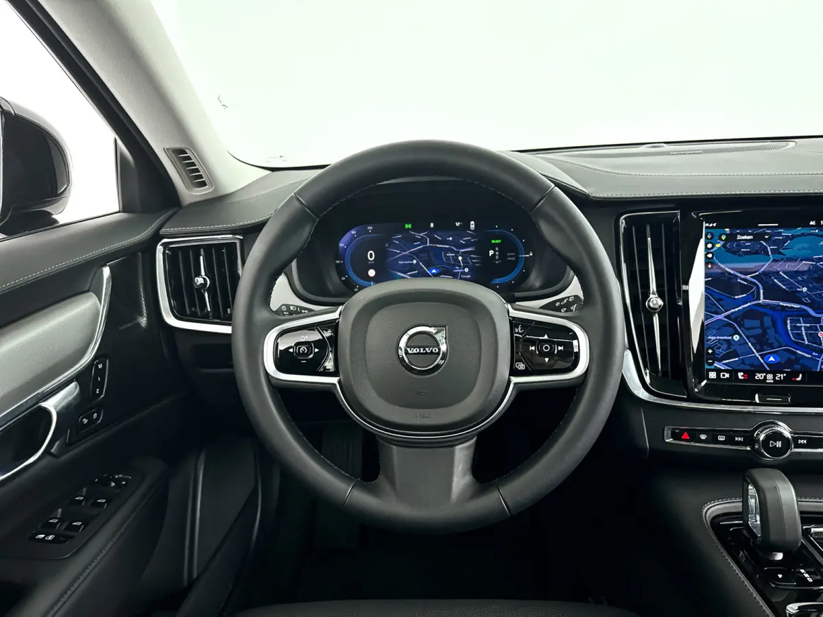T8 Plug-in hybrid AWD Ultra Dark | Panoramadak | 360° camera | Head-up Display | Harman Kardon | Stoel- en Stuurverwarming | Trekhaak