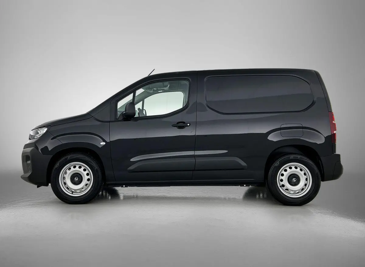136 pk L1 50 kWh | 0% Rente | Meerdere Kleuren Leverbaar | Camera | Laadruimte Bescherming |