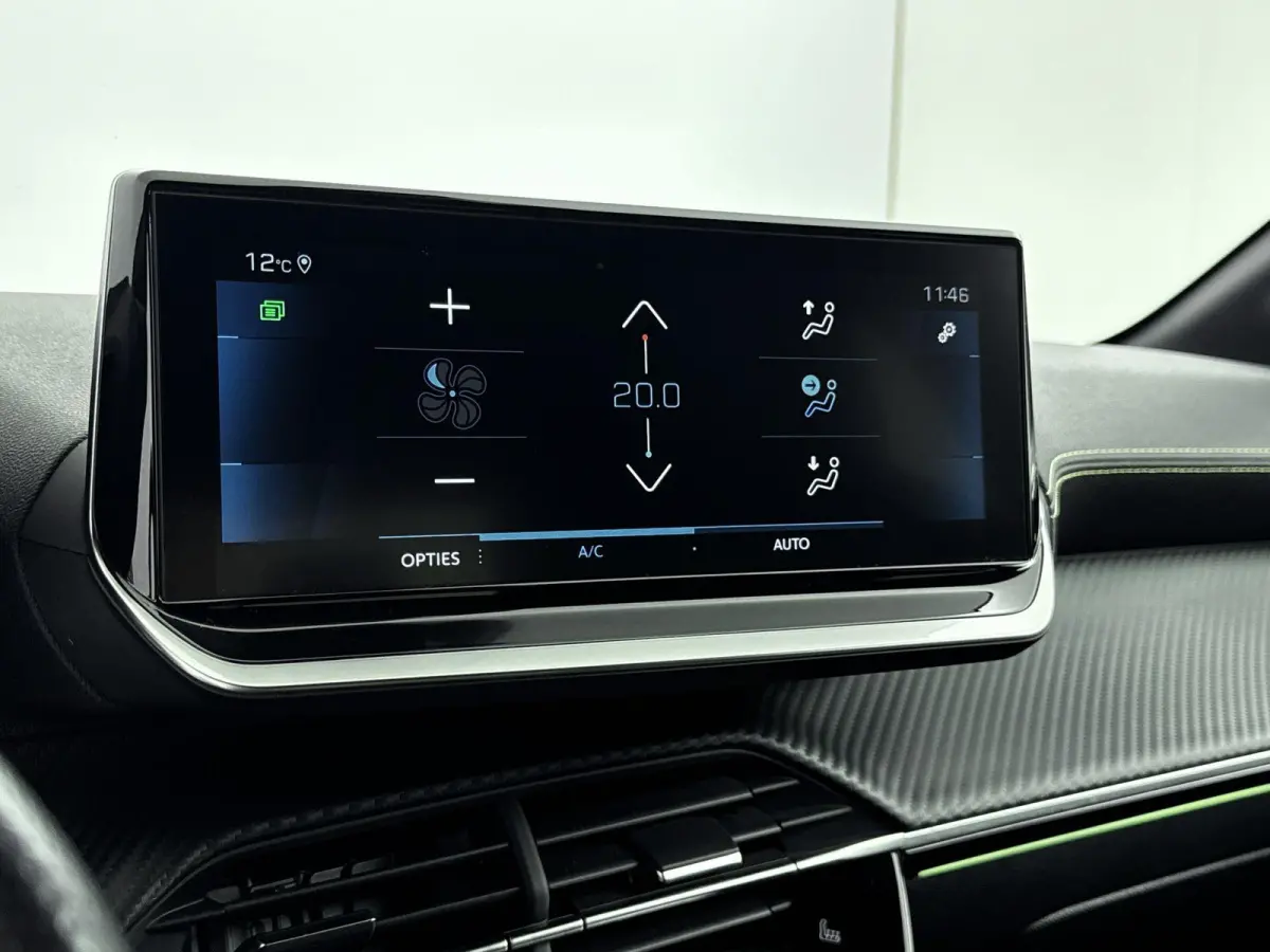 130pk Automaat GT | Lederen Bekleding| Elektrische Stoelen | Camera | Navigatie | Carplay | Led