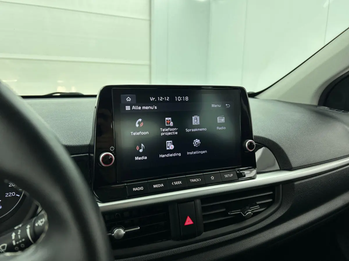 1.0 DPi DynamicLine Automaat Navigatie Apple Carplay/Android Auto Camera Airco DAB Lichtmetalen velgen Bluetooth