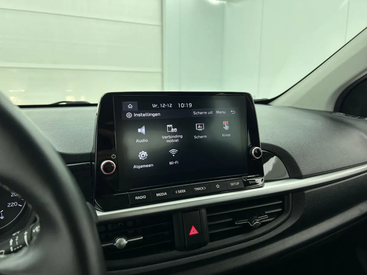 1.0 DPi DynamicLine Automaat Navigatie Apple Carplay/Android Auto Camera Airco DAB Lichtmetalen velgen Bluetooth