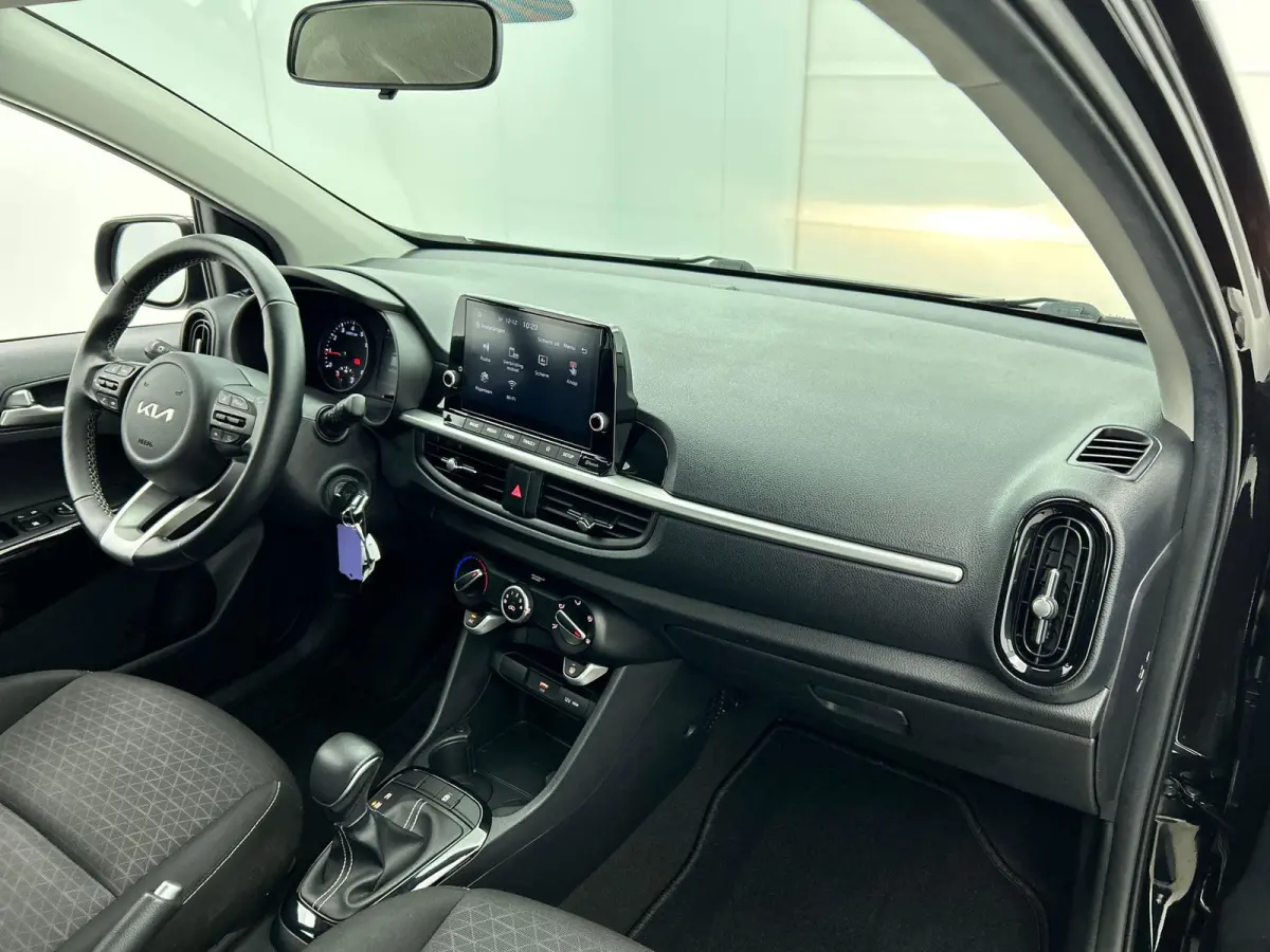 1.0 DPi DynamicLine Automaat Navigatie Apple Carplay/Android Auto Camera Airco DAB Lichtmetalen velgen Bluetooth