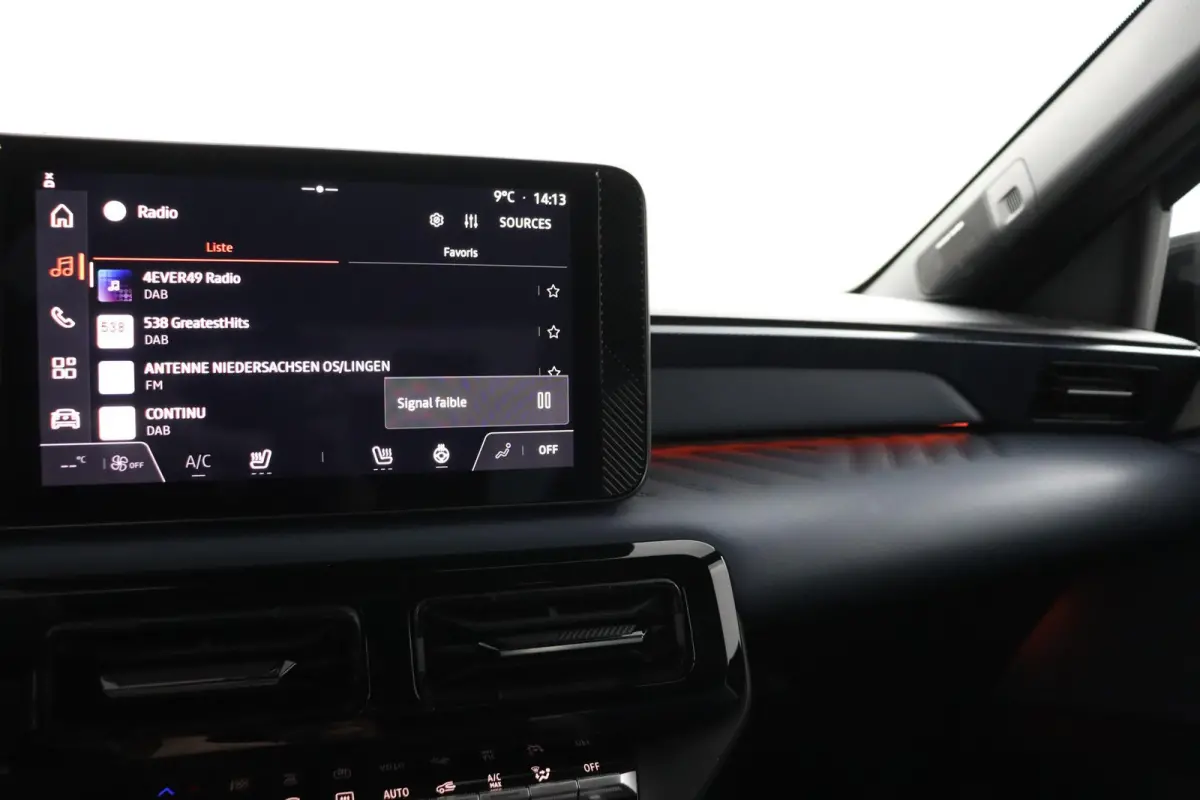 EVOLVE - 52 kWh | €4.000 korting | 5 jaar garantie  | 400+ kilometer bereik WLTP | Hands free parking | Stuur Stoel en voorruitverwarming | Warmtepomp | Google ingebouwd |