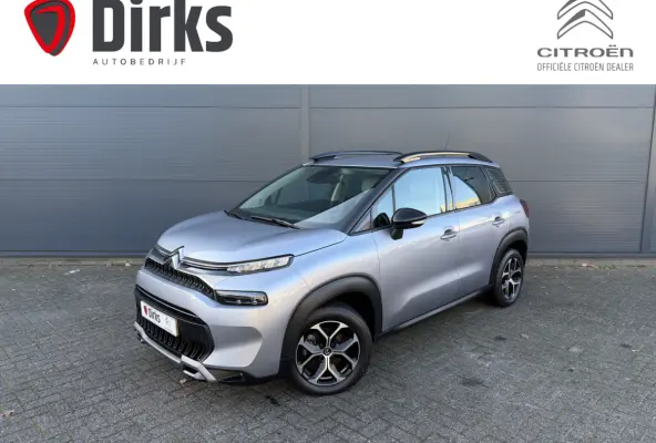 110pk Feel (Leder - Automatische Airco - Navigatie - LED - Apple Carplay - Lichtmetalen velgen incl 4S)