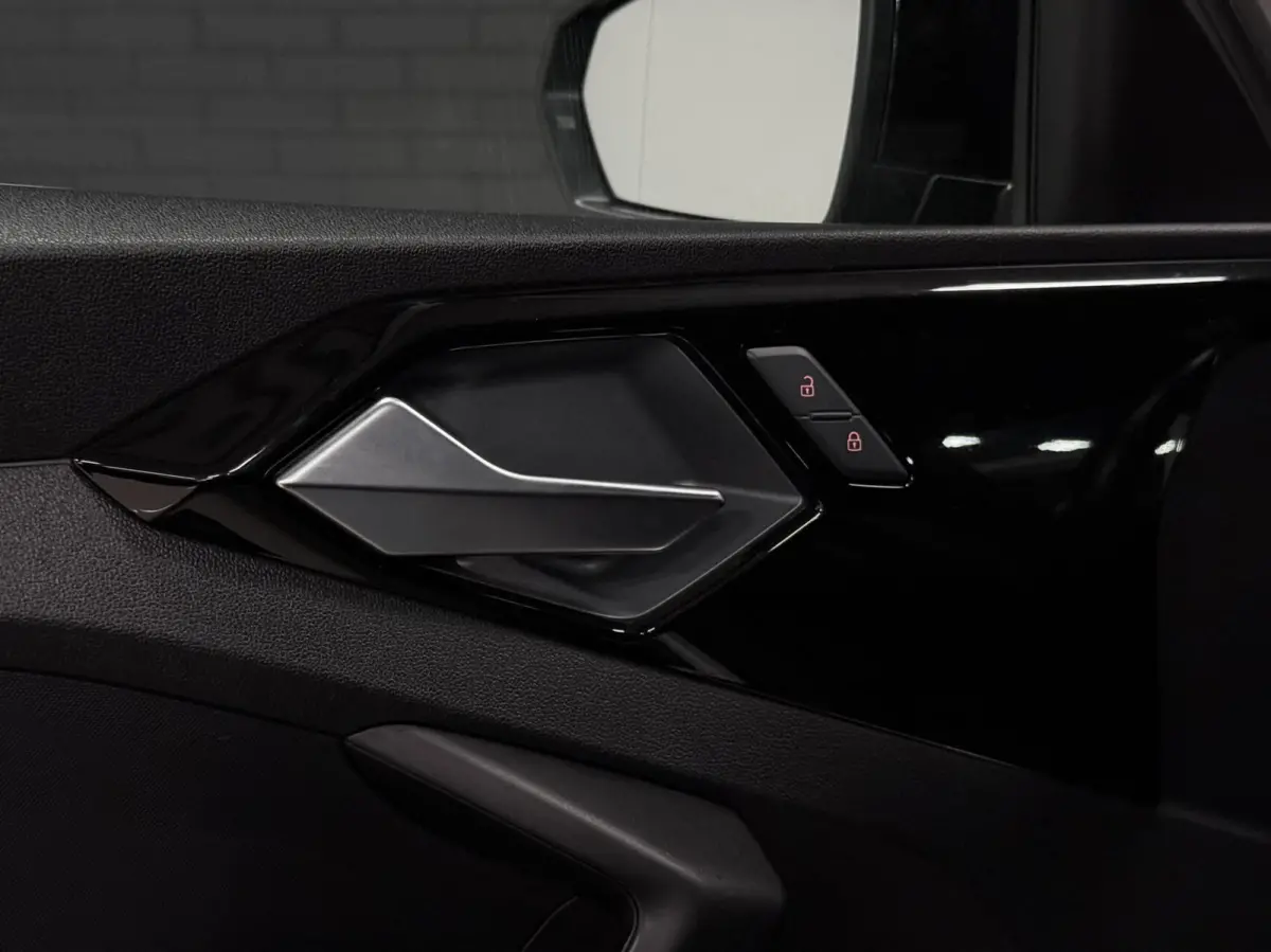 30 TFSI | 3x S-Line | CarPlay | Led | PDC